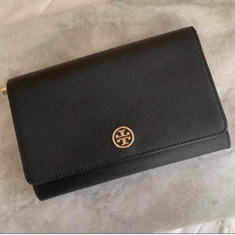 Tory Burch Robinson Chain Wallet